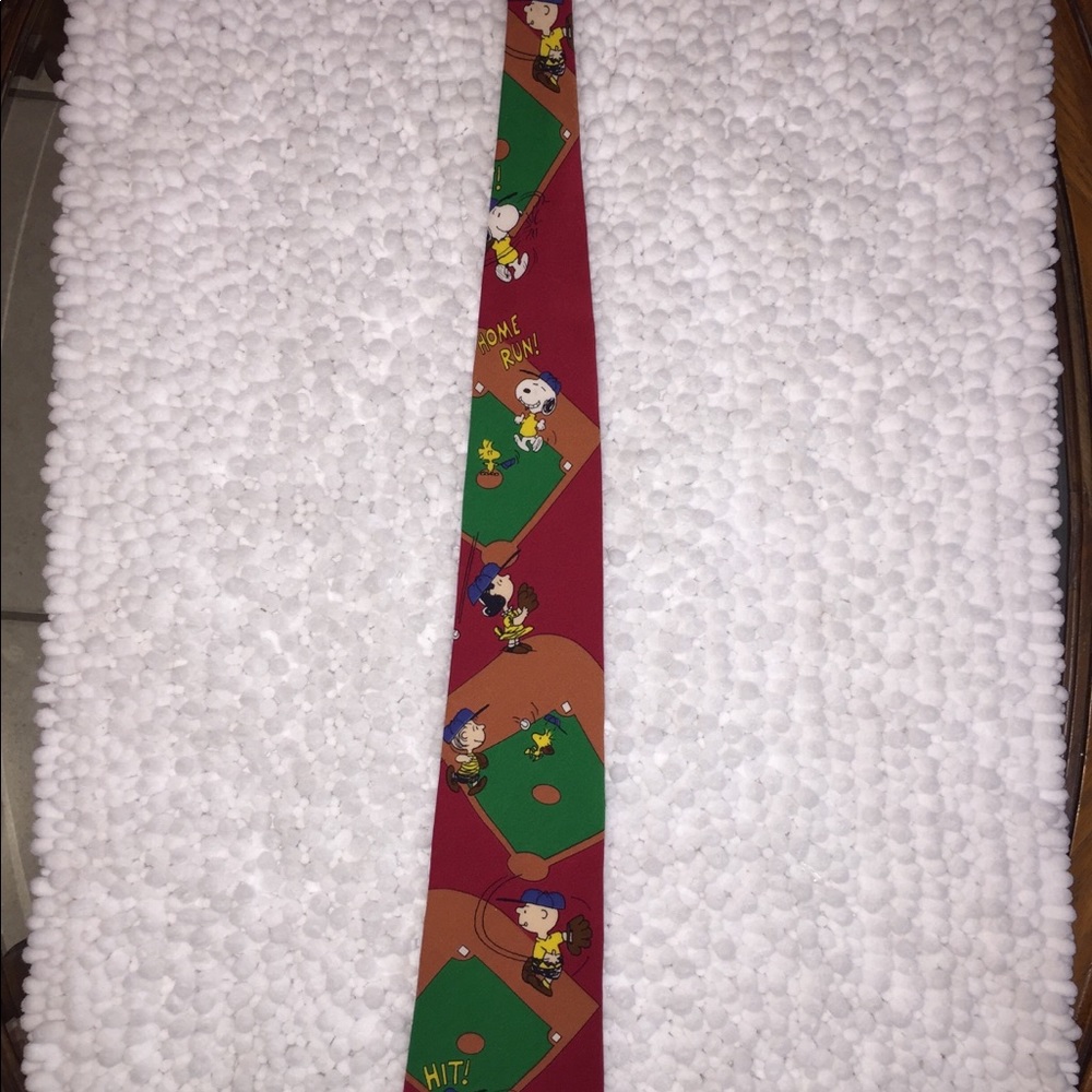 Vintage Peanuts Tie Men’s Baseball Design